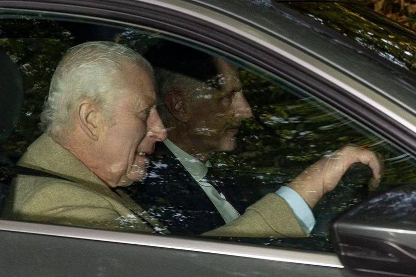 அரச பட்டங்கள் பறிப்பு